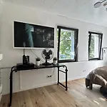 Tiny House Lahnfriede بيت للعطل