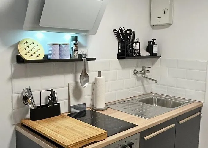 Tiny House Lahnfriede بيت للعطل