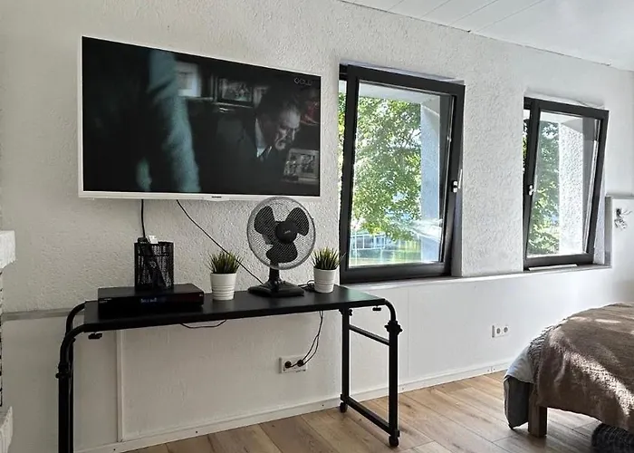 Tiny House Lahnfriede بيت للعطل